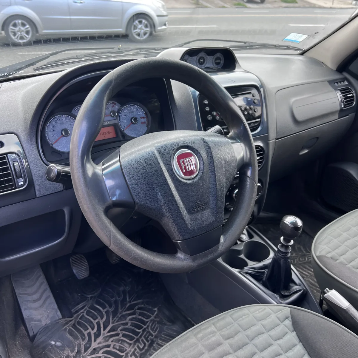Fiat Palio Weekend Aventure Locker