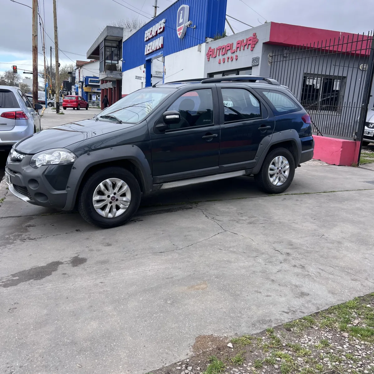Fiat Palio Weekend Aventure Locker