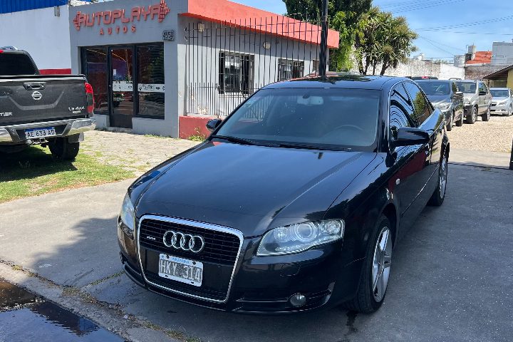 Audi A4 3.2 V6 FSI Quattro Tiptronic