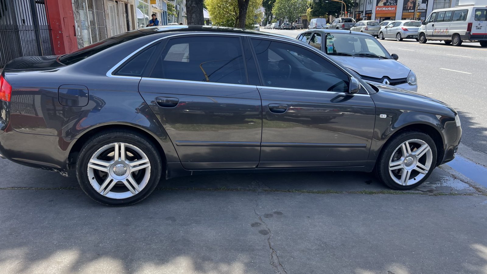Audi A4 3.2 V6 FSI Quattro Tiptronic