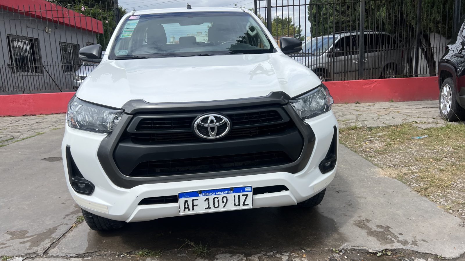 Toyota Hilux Sr 2.8 tdi