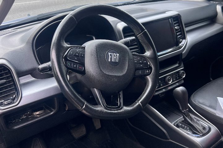 Fiat Toro Freedom 1.8 At — Interior
