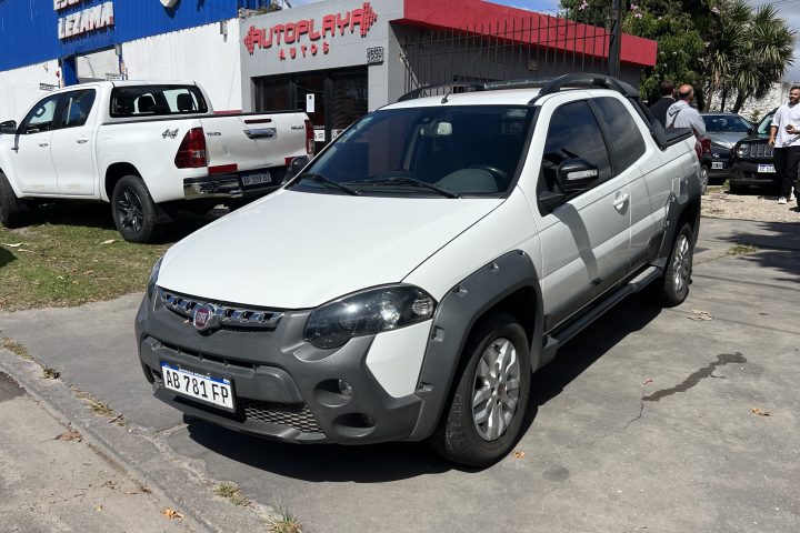 Fiat Strada Adventure Locker