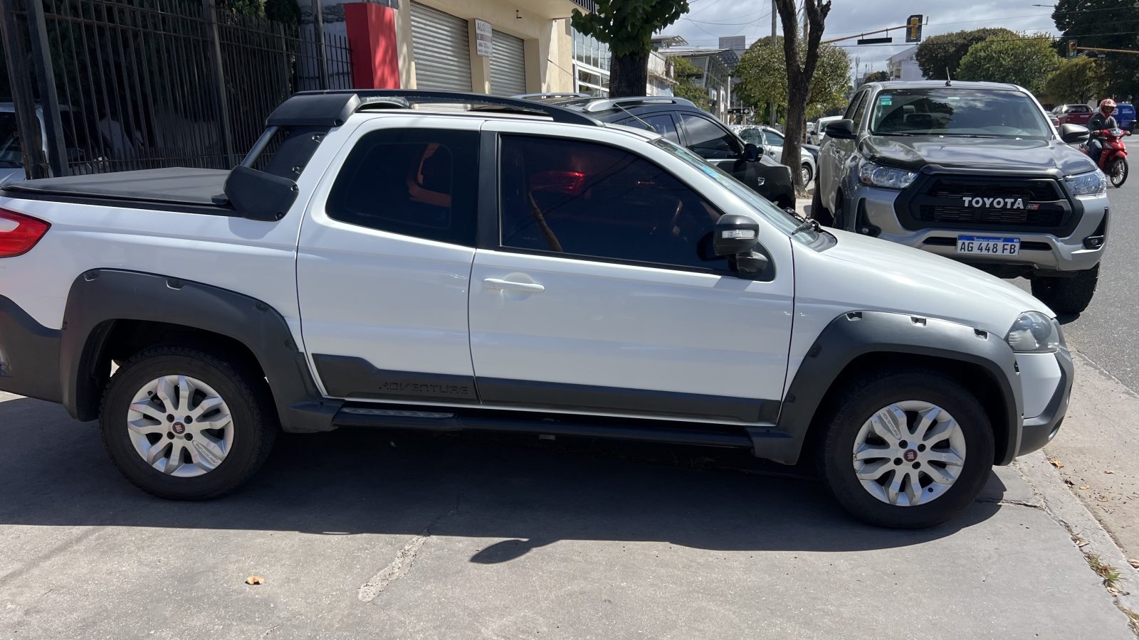 Fiat Strada Adventure Locker