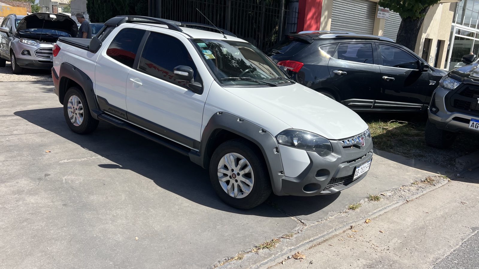 Fiat Strada Adventure Locker