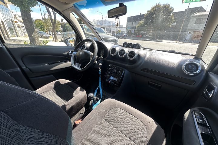 Citroën C3 Aircross 16V Sx — Interior