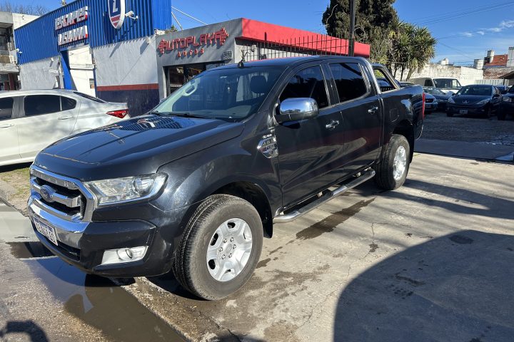 Ford Ranger Cd Xlt Tdci 200Cv 4X2 — Costado